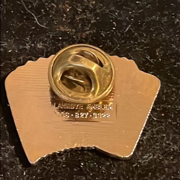 Vintage-1970s-gold tone & white/red enamel “I Love to Polka” hat/lapel/tie pin - Picture 7 of 11